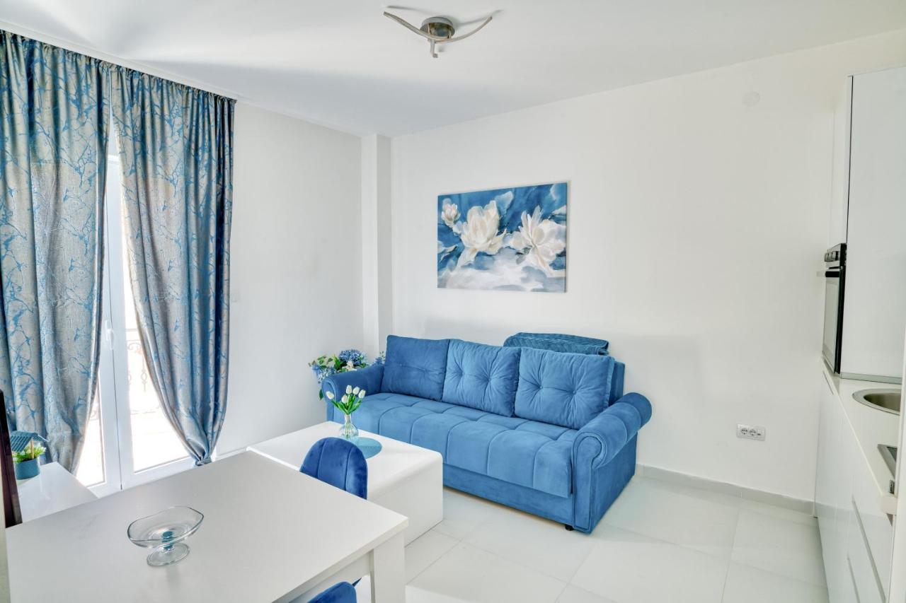The Golden Luxury Apartments โกตอร์ ภายนอก รูปภาพ